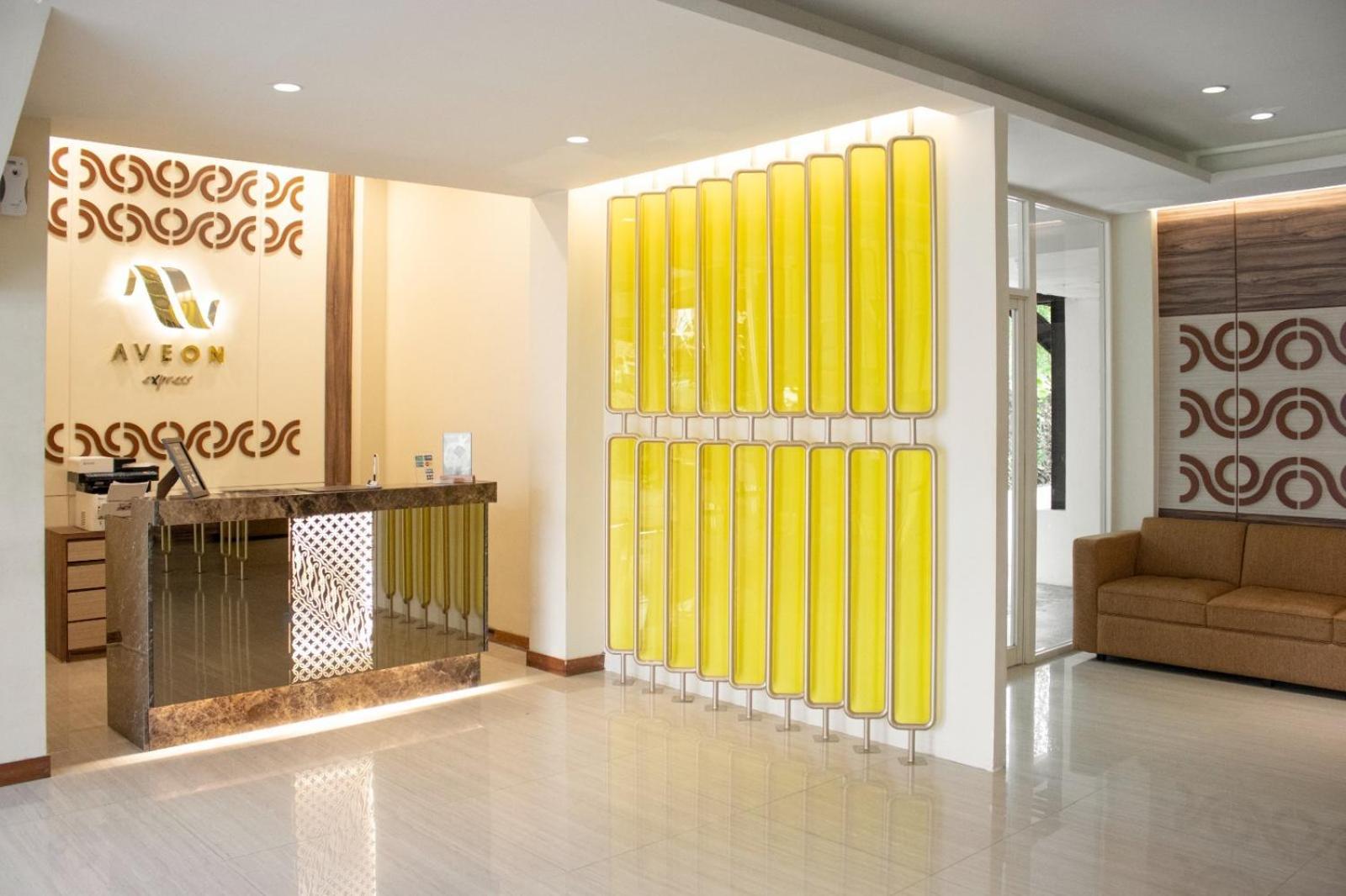 Aveon Express Hotel By Daphna International Yogyakarta Exterior foto
